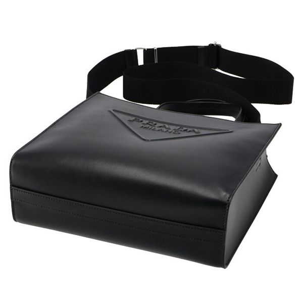 プラダ トートバッグ 偽物 トライアングル ショッピングバッグ 1BG382NRM